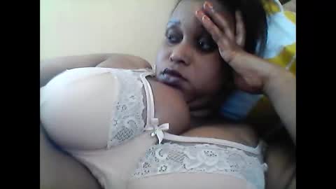 thicky_sandra online show from April 9, 11:04 am