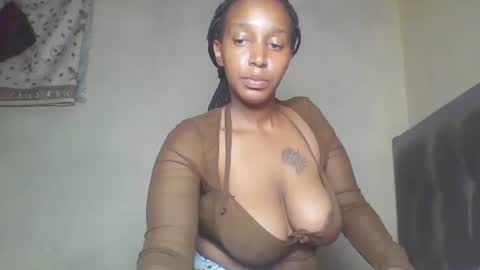 thickymamii online show from May 27, 10:07 pm