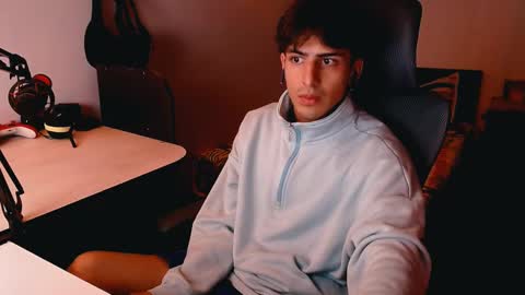 thieves_us online show from December 26, 5:26 am