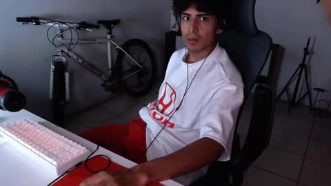 thieves_us online show from October 13, 6:35 am