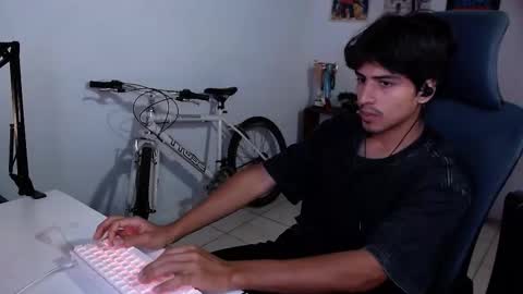 thieves_us online show from October 28, 5:48 pm