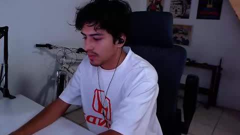 thieves_us online show from October 31, 7:04 pm