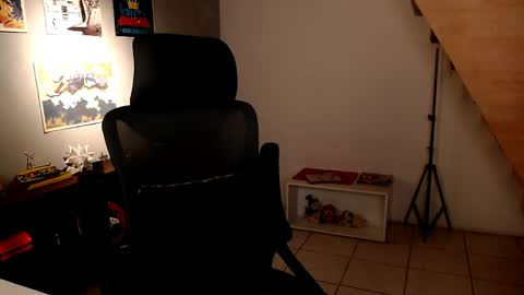 thieves_us online show from April 1, 3:40 am