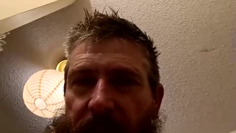 lola...and...thiggy online show from December 16, 11:01 am