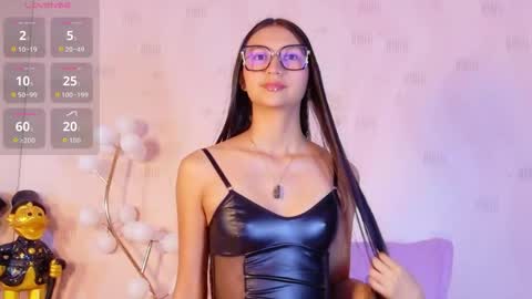 Eva  online show from April 16, 1:56 pm