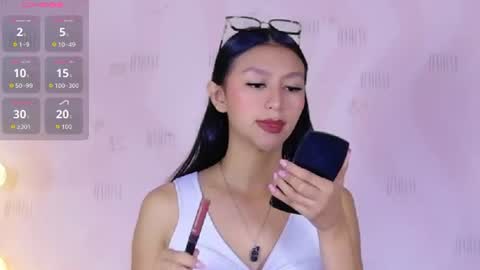 Snapshot of thin_eva chatting on June 25, 1:04 pm Eva online show from June 25, 1:04 pm