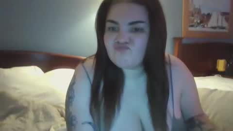 Snapshot of thirstyformorecum chatting on February 16, 9:16 pm thirstyformorecum online show from February 16, 9:16 pm