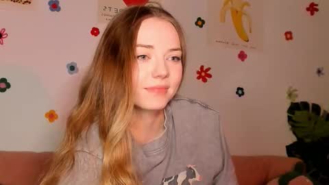 Amelia  shows on mondays fridays and sundays  if anything changes im giving updates on my fansly  online show from October 24, 6:15 pm