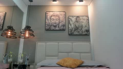 Thom online show from March 14, 11:15 am