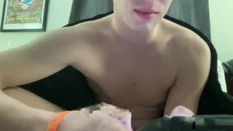 Snapshot of thomas13585 chatting on December 13, 7:10 pm TomXXX online show from December 13, 7:10 pm