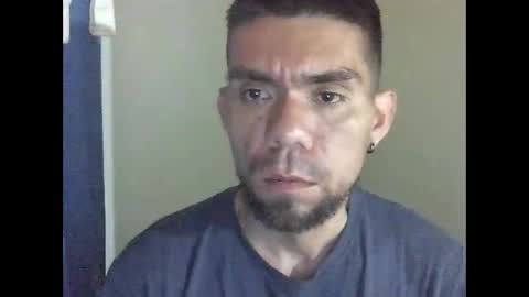 Snapshot of thomas2wood chatting on May 24, 2:38 am Thomas2Wood online show from May 24, 2:38 am