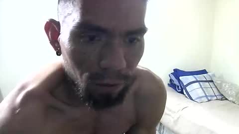 Snapshot of thomas2wood chatting on June 11, 12:32 am Thomas2Wood online show from June 11, 12:32 am