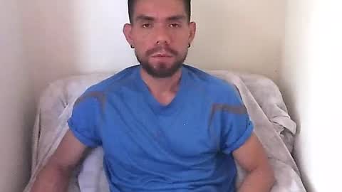 Snapshot of thomas2wood chatting on June 24, 8:41 pm Thomas2Wood online show from June 24, 8:41 pm