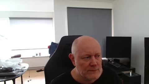 Snapshot of thomas315627 chatting on May 3, 12:44 pm thomas315627 online show from May 3, 12:44 pm