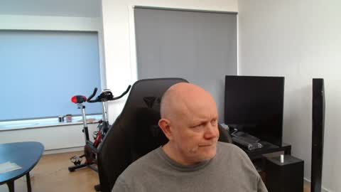 Snapshot of thomas806035 chatting on June 23, 7:17 am thomas806035 online show from June 23, 7:17 am