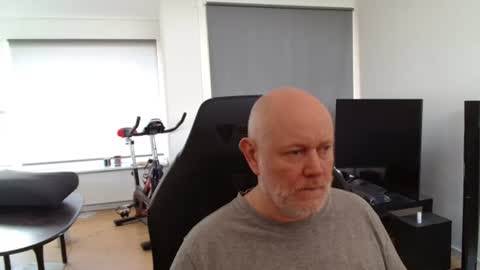 Snapshot of thomas806035 chatting on July 4, 10:10 am thomas806035 online show from July 4, 10:10 am