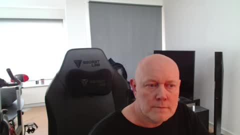 Snapshot of thomas806035 chatting on July 6, 4:09 pm thomas806035 online show from July 6, 4:09 pm