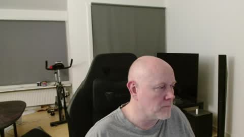 Snapshot of thomas806035 chatting on July 25, 11:24 pm thomas806035 online show from July 25, 11:24 pm