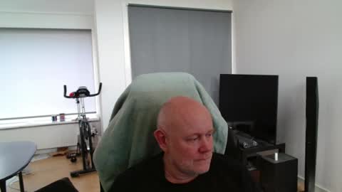 Snapshot of thomas806035 chatting on July 26, 3:30 pm thomas806035 online show from July 26, 3:30 pm