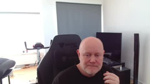 Snapshot of thomas806035 chatting on July 29, 1:42 pm thomas806035 online show from July 29, 1:42 pm
