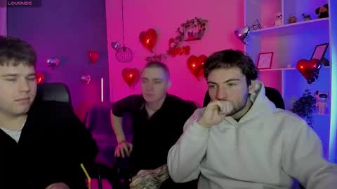 thomas_crow online show from February 14, 10:34 am