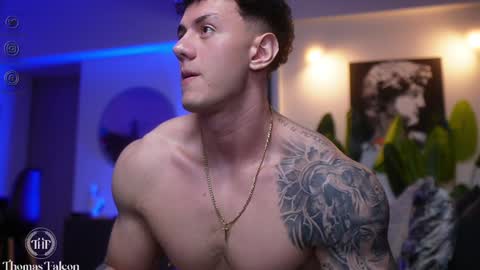 Thomas Falcon online show from January 22, 2:26 am