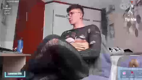 Thomas Grey online show from September 8, 7:57 pm