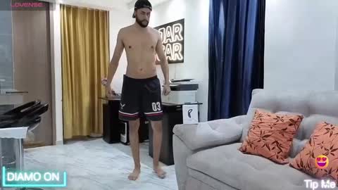 Thomas online show from September 24, 7:39 pm