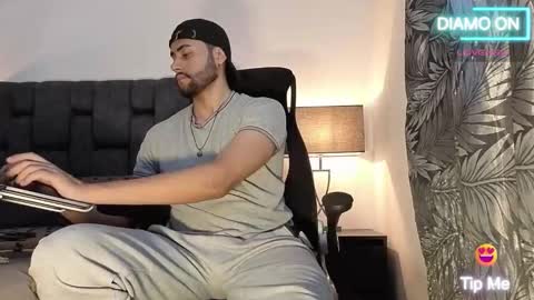 Thomas online show from December 2, 6:58 pm