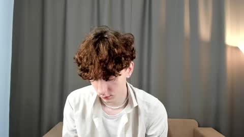 Thomas online show from March 3, 2:04 am