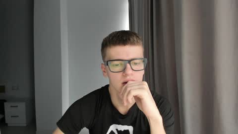 Tomas online show from December 2, 10:39 am