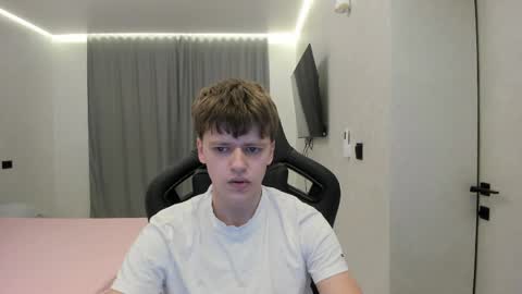 Tomas online show from April 3, 12:41 am