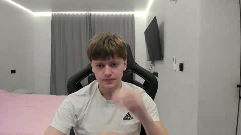 Tomas online show from April 12, 6:24 pm