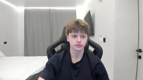 Tomas online show from April 16, 6:09 pm