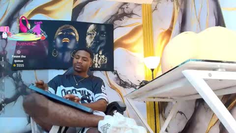 Snapshot of thomas_shelbys chatting on February 18, 3:57 am Thomas online show from February 18, 3:57 am