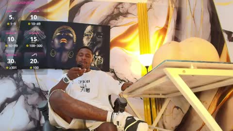 Thomas online show from April 1, 3:40 am