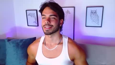 Snapshot of thomas_spellman chatting on December 14, 9:52 pm thomas_spellman online show from December 14, 9:52 pm