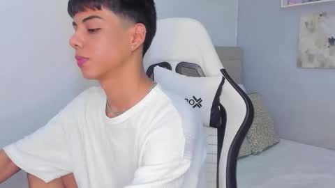 Thomas online show from February 5, 6:29 am