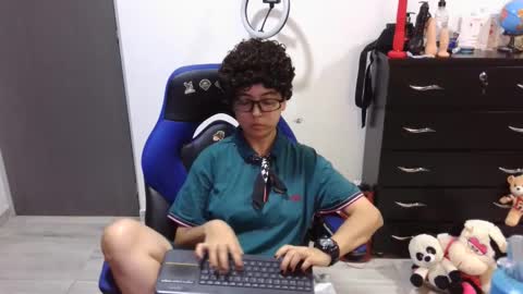 Snapshot of thomascooper_cams chatting on May 20, 9:21 pm VALERIA online show from May 20, 9:21 pm