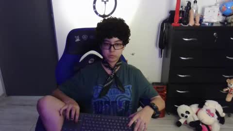 Snapshot of thomascooper_cams chatting on May 24, 9:09 pm VALERIA online show from May 24, 9:09 pm