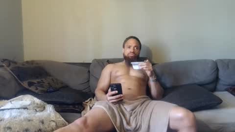 Snapshot of thomasgwhitecft chatting on February 8, 9:46 pm FatherTime online show from February 8, 9:46 pm