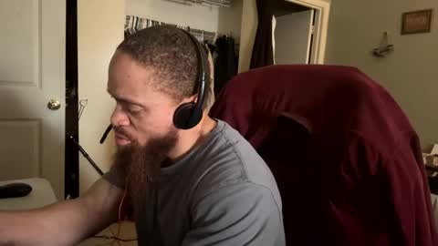 Snapshot of thomasgwhitecft chatting on February 13, 9:06 pm FatherTime online show from February 13, 9:06 pm