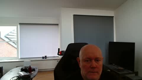 thomash32 online show from November 22, 10:14 am