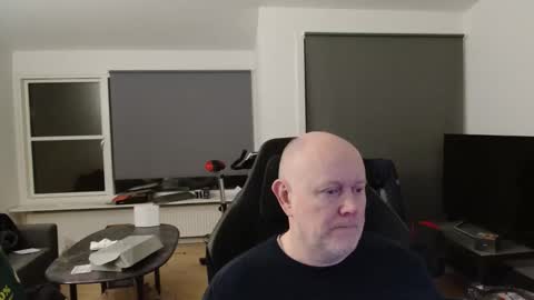 thomash32 online show from January 10, 6:53 pm