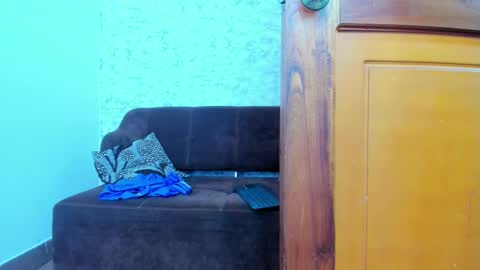 thomass_conor online show from February 9, 3:34 pm