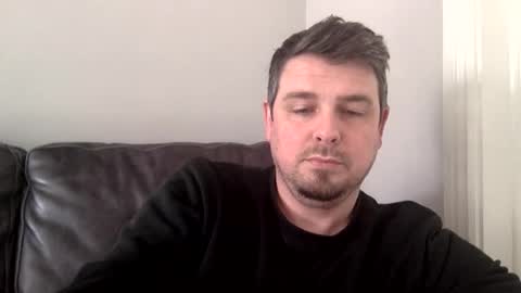 thomisfra online show from February 24, 12:48 pm