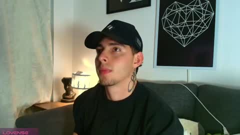 Snapshot of thomylov chatting on July 30, 7:40 am thomylov online show from July 30, 7:40 am