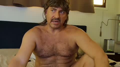 Snapshot of thongmuscle chatting on September 16, 9:05 pm ThongMuscle online show from September 16, 9:05 pm