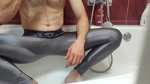 Snapshot of thongsandstockings chatting on November 2, 10:23 pm Thongsandstocking online show from November 2, 10:23 pm