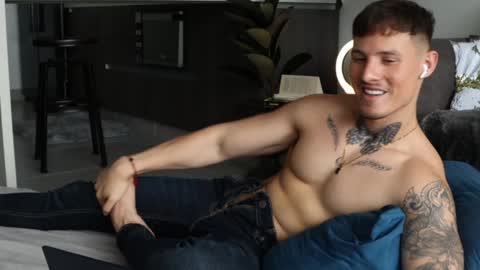 Snapshot of thorclarck_ chatting on February 5, 5:53 pm Sebastian online show from February 5, 5:53 pm